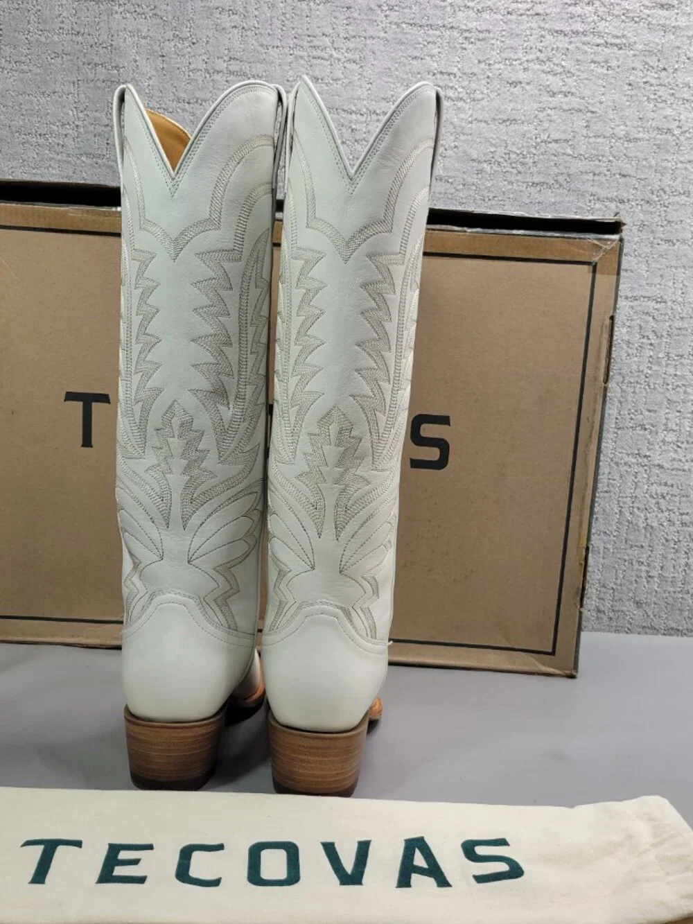 Tecovas The Abby Women's Size US 7.5B Snow Cowhide Cowgirl Boots.